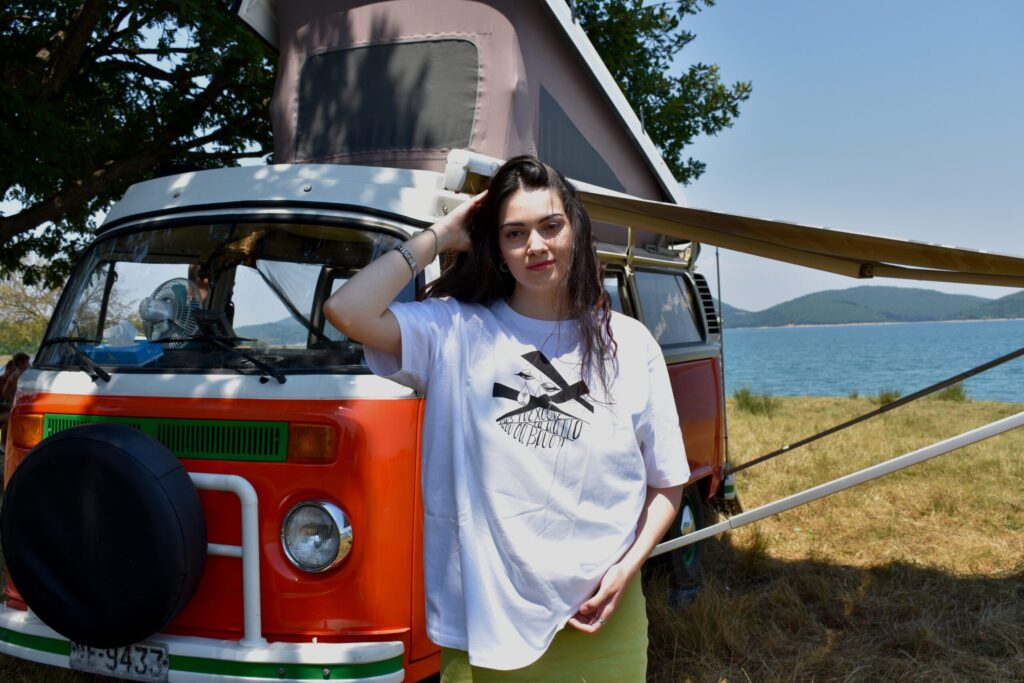 Τα Μάτια και το Ανθισμένο Δάκρυ - T-shirt λευκό - Image 4