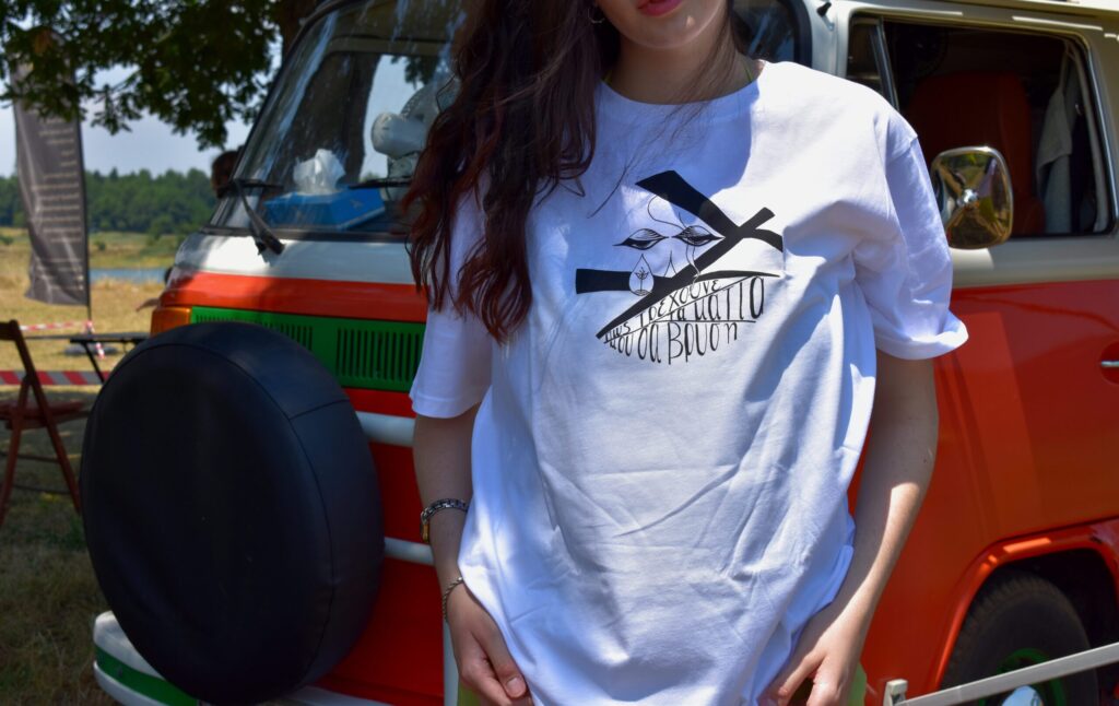 Τα Μάτια και το Ανθισμένο Δάκρυ - T-shirt λευκό