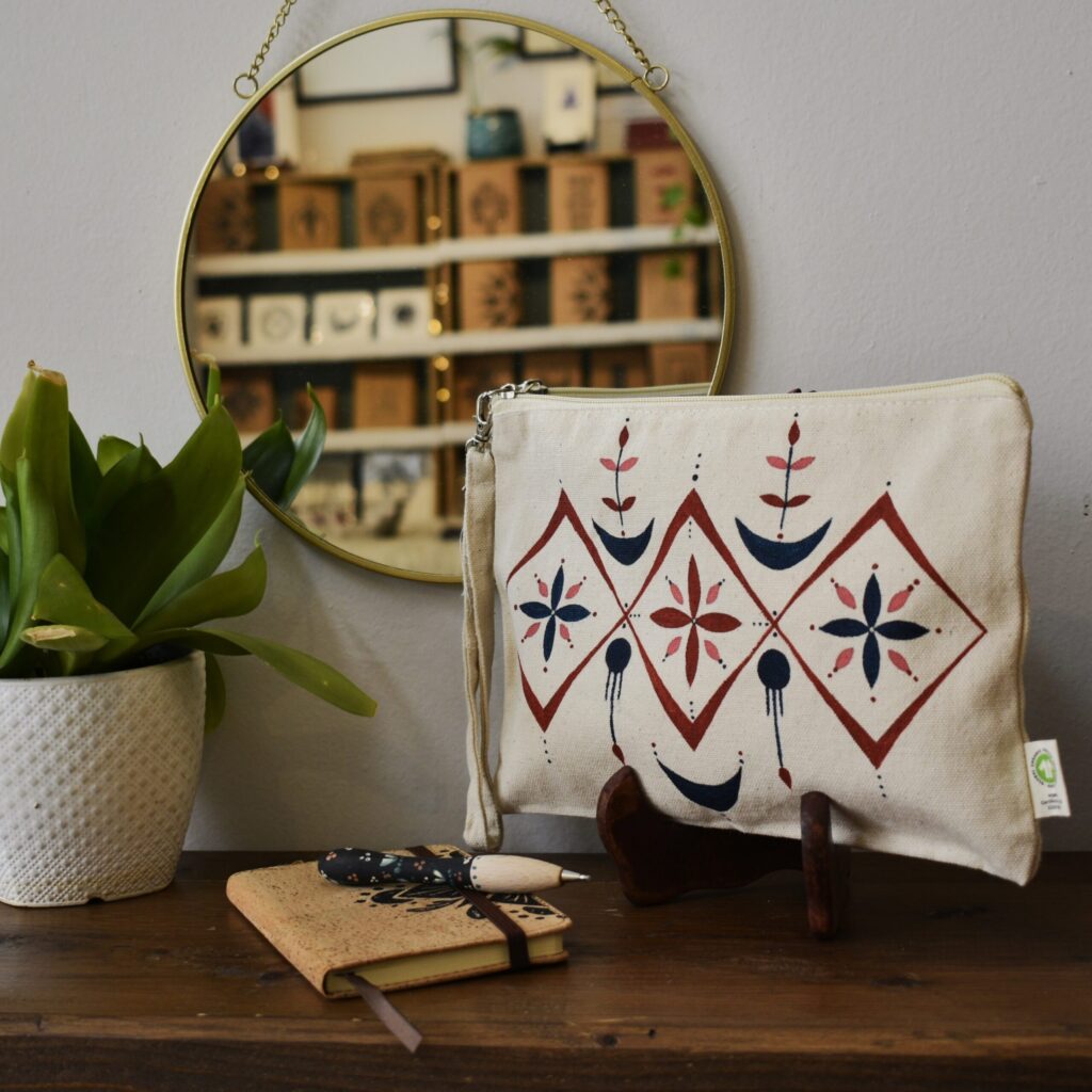 Handpainted clutch #9 - Image 2