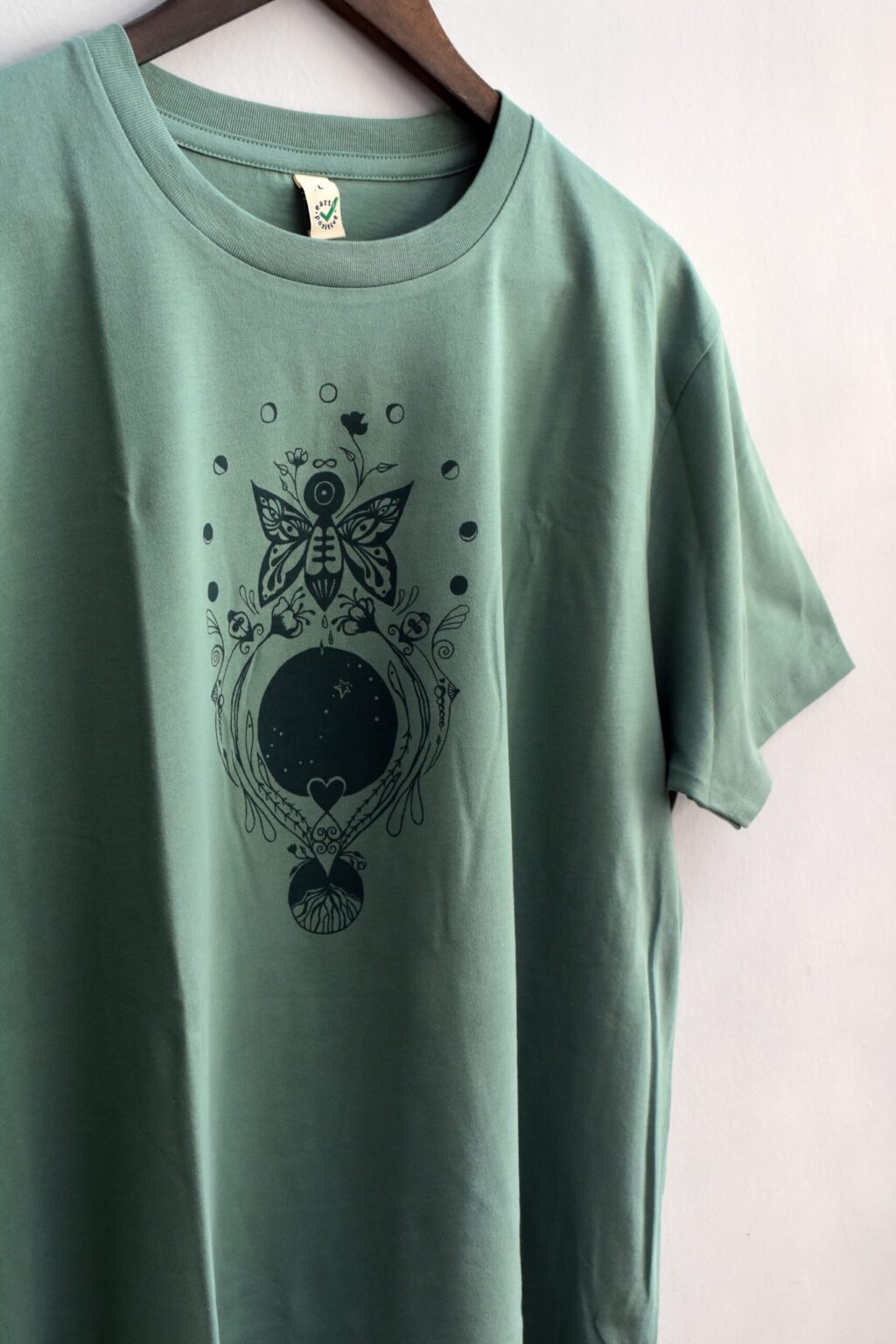 Μεταμόρφωση T-Shirt Sage Green - Image 5