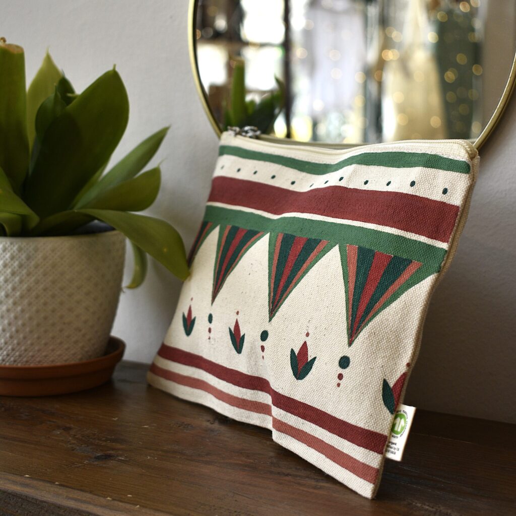 Handpainted clutch #13 - Image 3
