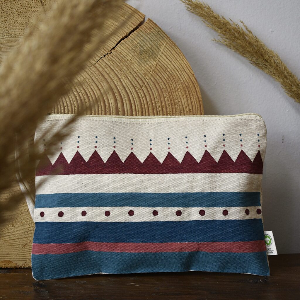 Handpainted clutch #15 - Image 2